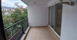 A vendre un appartement de 65m2 à deux pas de boulevard Sud à Sainte Clotilde