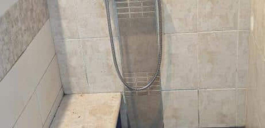 À vendre une belle villa T4 de 100 m2 avec piscine située dans dans le quartier de Vincendo
