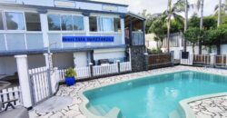À vendre une belle villa T4 de 100 m2 avec piscine située dans dans le quartier de Vincendo