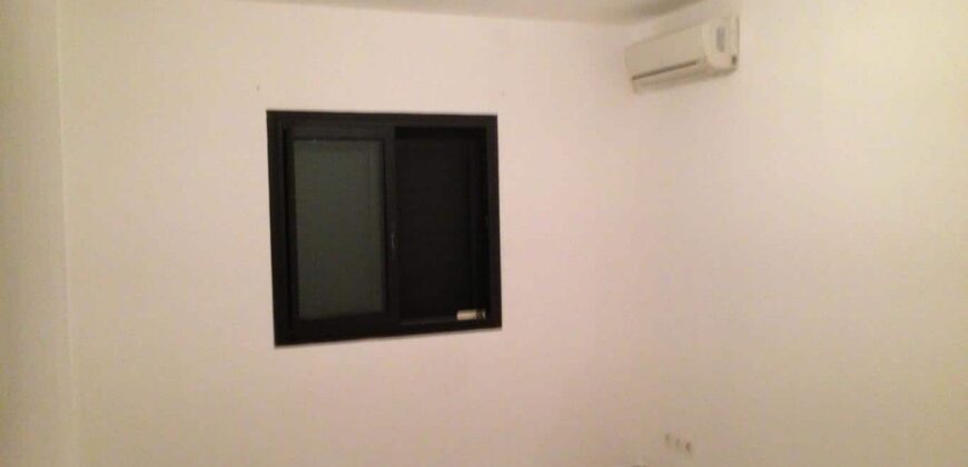 À louer un appartement T3 de 65 m2 habitable situé à Etang Salé Les Hauts proche du centre-ville
