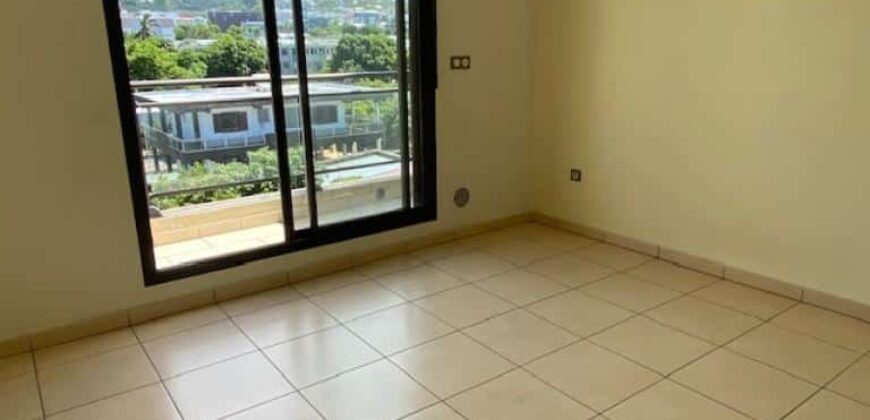 Location d’un studio de 22.48m2 proche des commodités à Sainte Clotilde