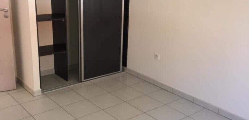 A vendre un appartement T2 de 43m2 dans une résidence avec piscine à La Montagne