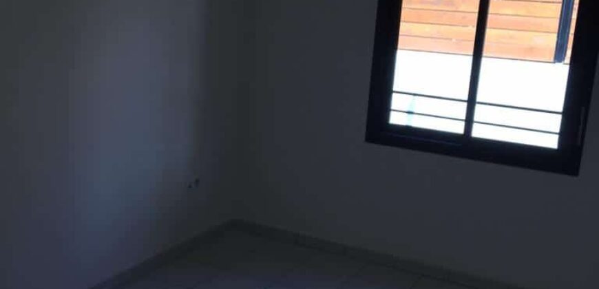 A vendre un appartement T2 de 43m2 dans une résidence avec piscine à La Montagne