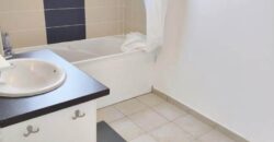 location d’un lumineux appartement T2 meublé et équipé situé dans une résidence sécurisée à Saint Joseph