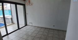 A vendre un appartement T2 de 35m2 dans une résidence sécurisée avec piscine à Saint Denis
