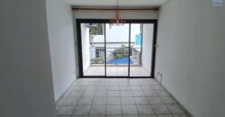 A vendre un appartement T2 de 35m2 dans une résidence sécurisée avec piscine à Saint Denis