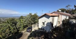 À vendre villa T3/4 de 120 m2 à rénover avec vue mer à La Rivière Saint-Louis