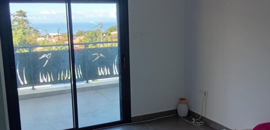 Location d’un superbe appartement T4 entièrement climatisé dans une résidence récente avec parking à Saline les hauts