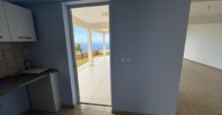 À vendre villa R+1 neuve avec jardin varangue et panorama exceptionnel située aux Avirons