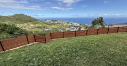 À vendre villa R+1 neuve avec jardin varangue et panorama exceptionnel située aux Avirons
