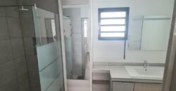 A vendre un charmant appartement dans une résidence proche des commerces à Sainte Clotilde