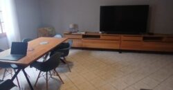 A louer une grande villa de type F6 de 169m2 avec jardin à Saint Gilles Les Hauts