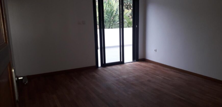Location d’une charmante villa F5 en duplex avec piscine nichée sur le bas de la Possession