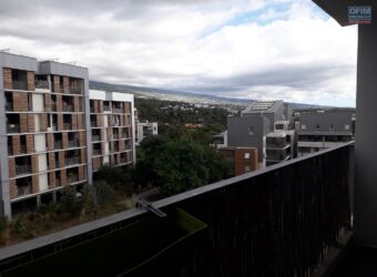 A louer un appartement F4 de 71.95m2 situé en plein centre ville de la Possession