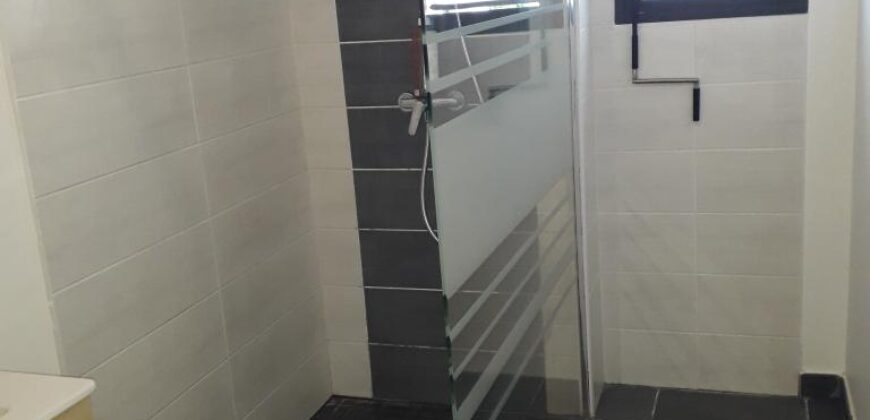 A louer un appartement F4 de 71.95m2 situé en plein centre ville de la Possession
