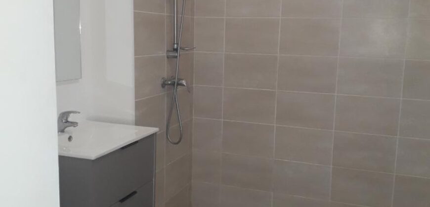 A louer un appartement T2 de 43.79m2 offrant vue mer sur les hauteurs de la Possession