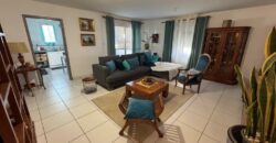À vendre un charmant appartement T3 de 78 m2 situé dans une résidence de standing au Tampon