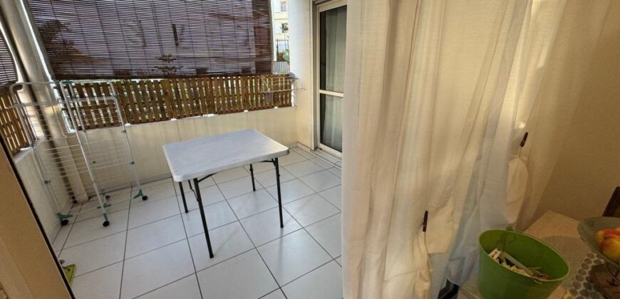 À vendre un charmant appartement T3 de 78 m2 situé dans une résidence de standing au Tampon