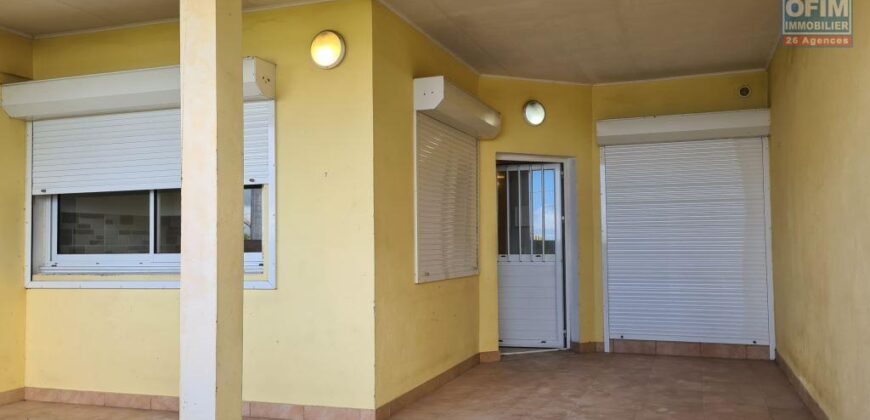 Vente d’un agréable appartement T2 situé dans une résidence sécurisée avec piscine au Tampon