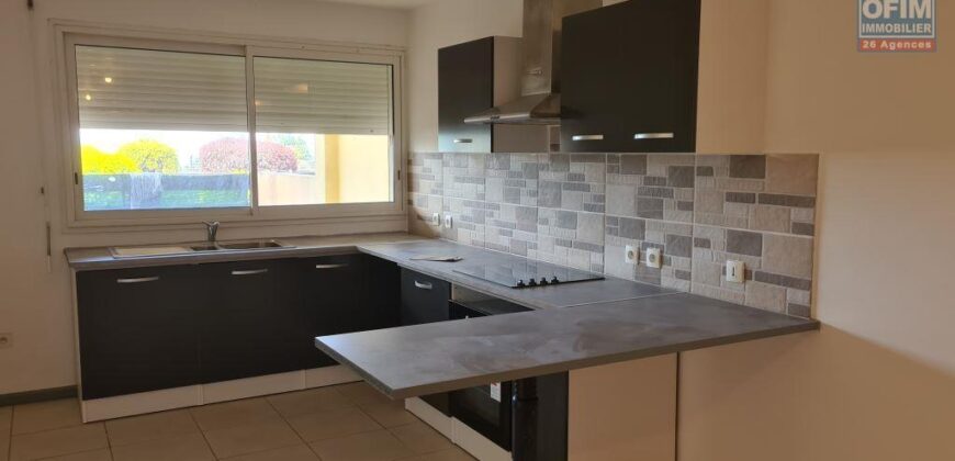 Vente d’un agréable appartement T2 situé dans une résidence sécurisée avec piscine au Tampon