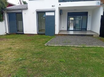 A louer un appartement récent de 67m2 proche des commerces à La Saline les Hauts