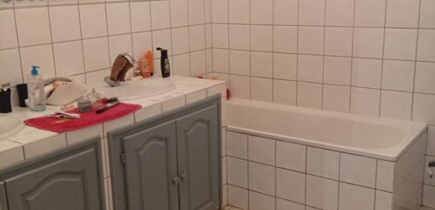 Location d’une spacieuse villa de 173m2 offrant vue sur mer à Saint Gilles Les Bains