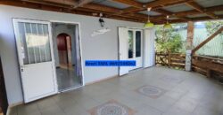 À louer villa de plain pied T3 de 67 m2 habitables situé proche de toutes commodités à Saint Joseph