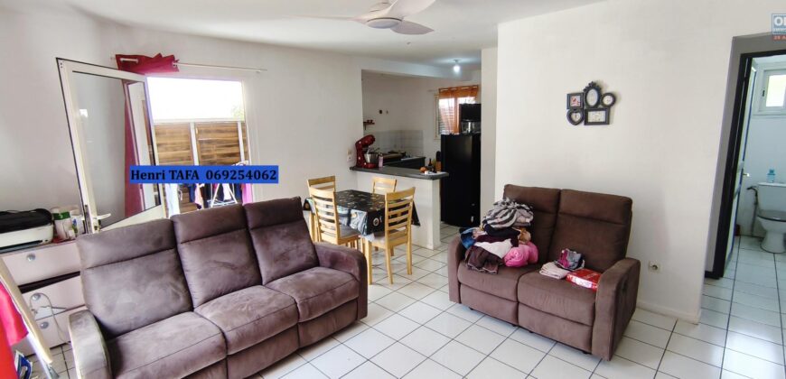 Location appartement T3 situé en fond d’impasse dans un quartier calme à Saint Joseph