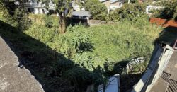 A vendre un terrain de 337m2 situé en centre ville de Saint Gilles Les Hauts
