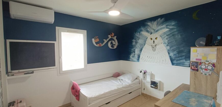 À vendre un bel appartement T4 avec vue mer situé dans une résidence sécurisée avec piscine au centre-ville de Saint Denis