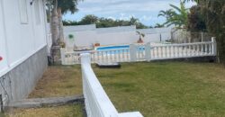 À louer une villa T5/6 de plain-pied avec piscine et jardin située à La Montagne