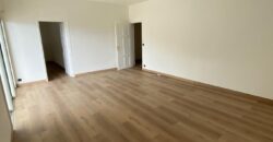 À louer une villa T5/6 de plain-pied avec piscine et jardin située à La Montagne