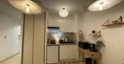 À louer charmant studio meublé situé dans la résidence Lobellia à Sainte Clotilde