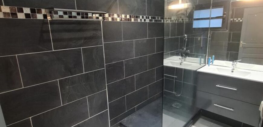 Location d’une agréable villa T4 de 72 m2 située dans le secteur de Deux Rives