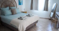 En vente une belle villa T4 type provençale avec piscine et vue mer située dans le secteur prisé de la Possession
