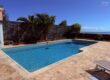 À vendre une belle villa T5/6 avec piscine et vue imprenable située à la Montagne