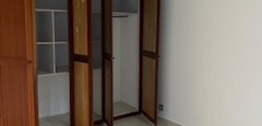 Location d’un appartement de type F2 situé dans une résidence sécurisée à Saint Denis