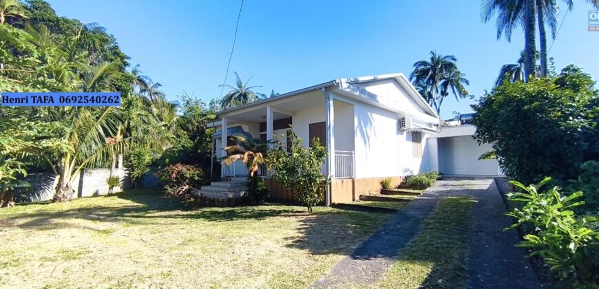 À louer à Saint-Joseph charmante villa F4 de plain-pied de 120 m² avec jardin