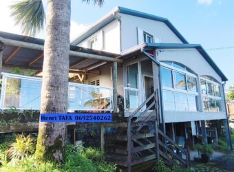 Location d’une jolie villa T5 à étage de 115.50 m2 située à Saint Joseph