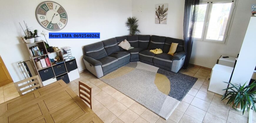 Location d’une jolie villa T5 à étage de 115.50 m2 située à Saint Joseph