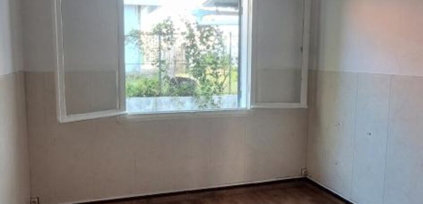 Location d’une grande villa F5 de 133m2 située proche centre ville de Saint Benoit