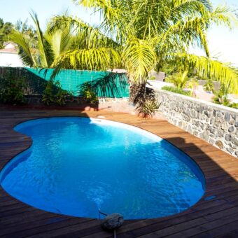 En vente une belle villa T4 type provençale avec piscine et vue mer située dans le secteur prisé de la Possession