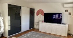 À vendre une superbe villa T7 de 325 m2 entièrement rénovée située en plein centre du Tampon