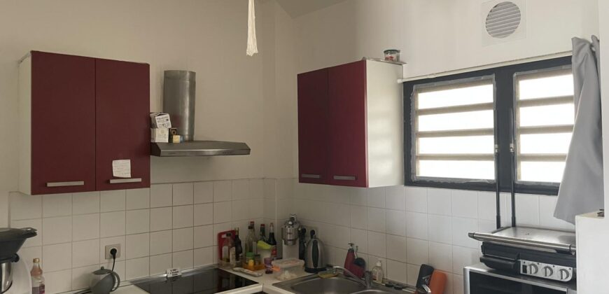 En vente un appartement F3 en duplex dans une résidence avec piscine à la Saline les Bains