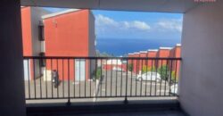 À louer une villa mitoyenne de type F4 située dans une résidence sécurisée aux Avirons