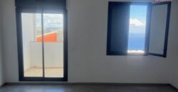 À louer une villa mitoyenne de type F4 située dans une résidence sécurisée aux Avirons