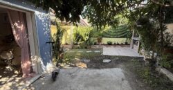En vente une villa rénovée de 110 m2 située en fond d’une petite impasse calme à Roche Maigre