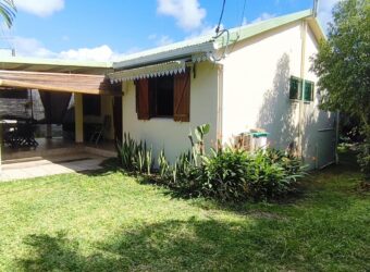 À vendre une T4 villa plain-pied de 80 m2 sur un terrain de 402 m2 située à Saint André