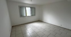 Location d’une villa récente de type F4 proche centre ville de Bras Panon