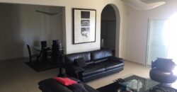 A vendre une charmante villa de 226m2 avec piscine dans un environnement paisible à La Montagne, Saint Denis